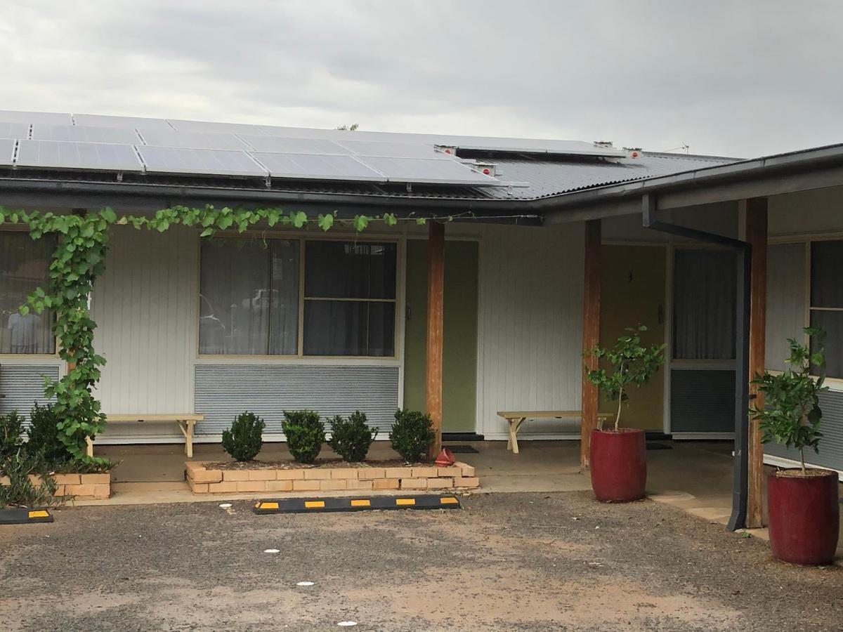 Memphis Motor Inn Parkes Esterno foto